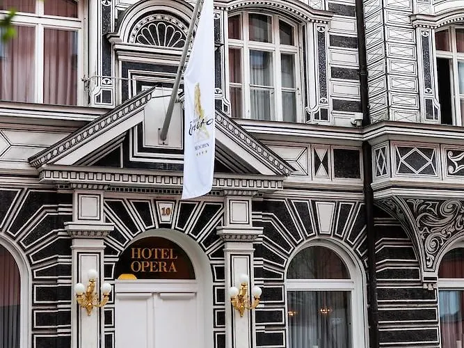 Opera Hotel