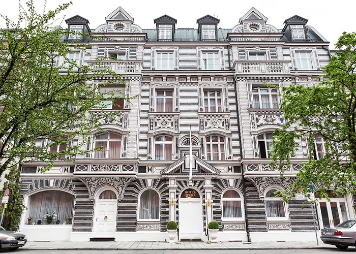 Opera 4* München