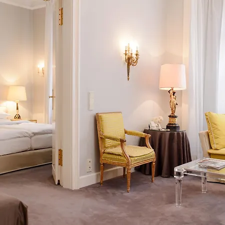 Opera 4* Munich