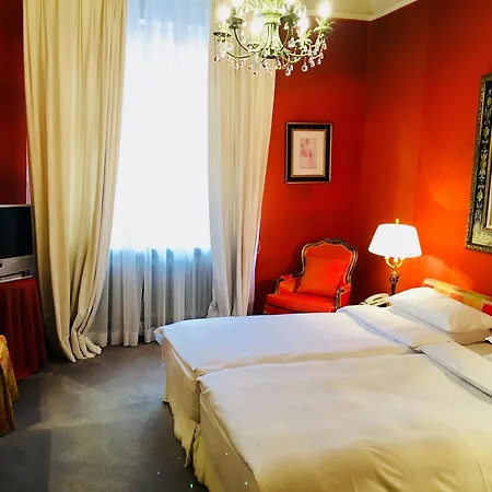 Hotel Opera