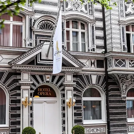 Opera Hotel