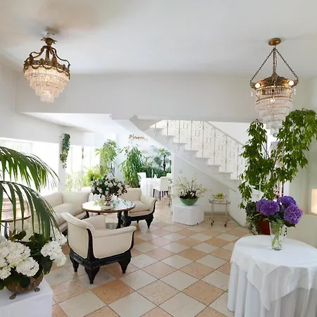 Hotel Opera 4*