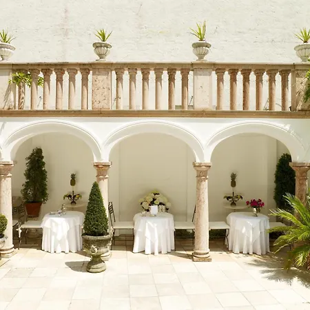 Hotel Opera 4*