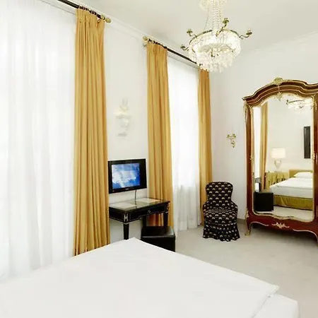 Opera Hotel Munich